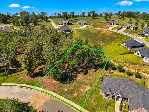 Photo of 626 Woodlands Drive, Tahlequah, OK 74464 (MLS # 2636167)