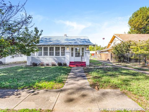 Photo of 411 S 5th Street, Fairfax, OK 74637 (MLS # 2617433)