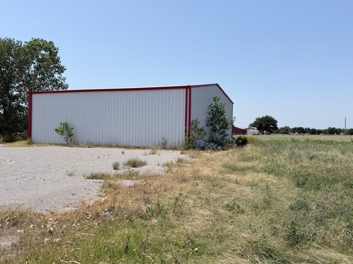 Photo 1 of 15 — 13847 N 3977 Drive, Dewey, OK 74029