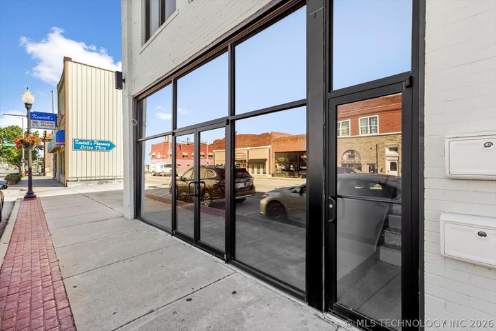 Photo 1 of 25 — 216 E Rogers Boulevard A & B, Skiatook, OK 74070