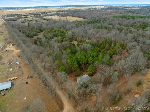 40 E 2010 Road Hugo OK 74743