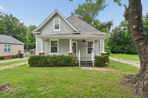 Photo of 608 S Hickory Street, Sapulpa, OK 74066 (MLS # 2622357)