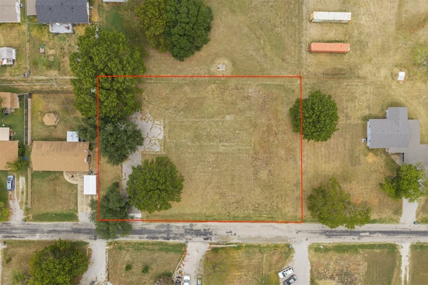 606 HIGGINS ST, MARIETTA, OK 73448 - Image 9e57e62e9ddfa84bbdaa1d9404e94574/575553638