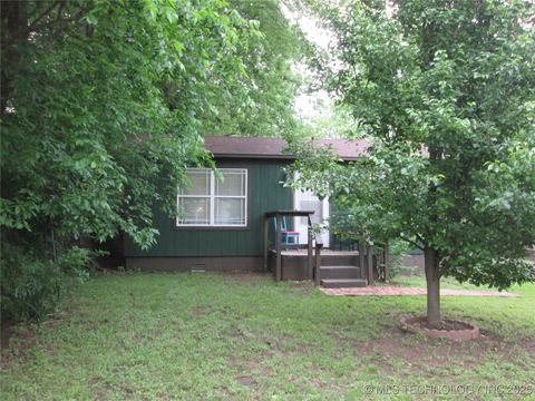 620 NE 2nd Durant OK 74701