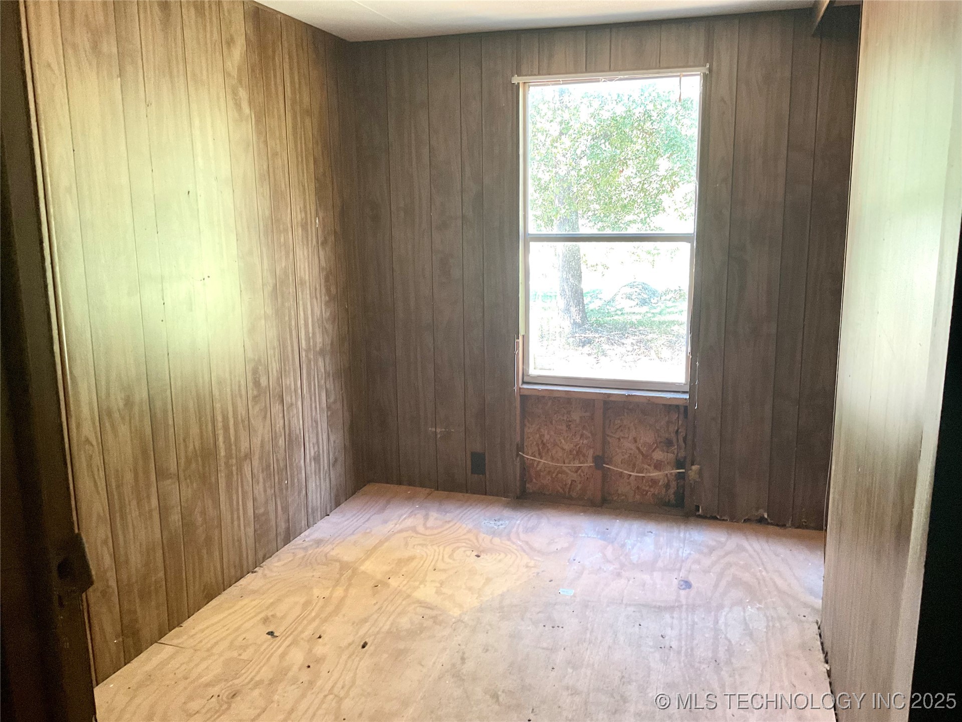 8108 Taylor Creek Road