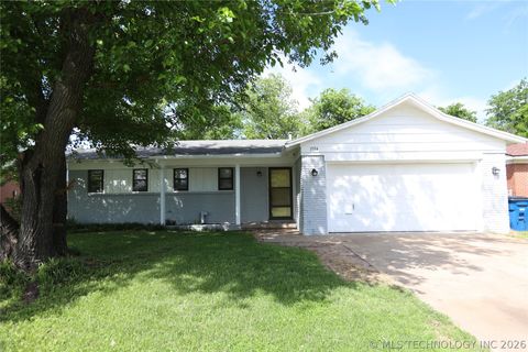 Photo of 1594 S 68th EastAvenue, Tulsa, OK 74112 (MLS # 2615201)