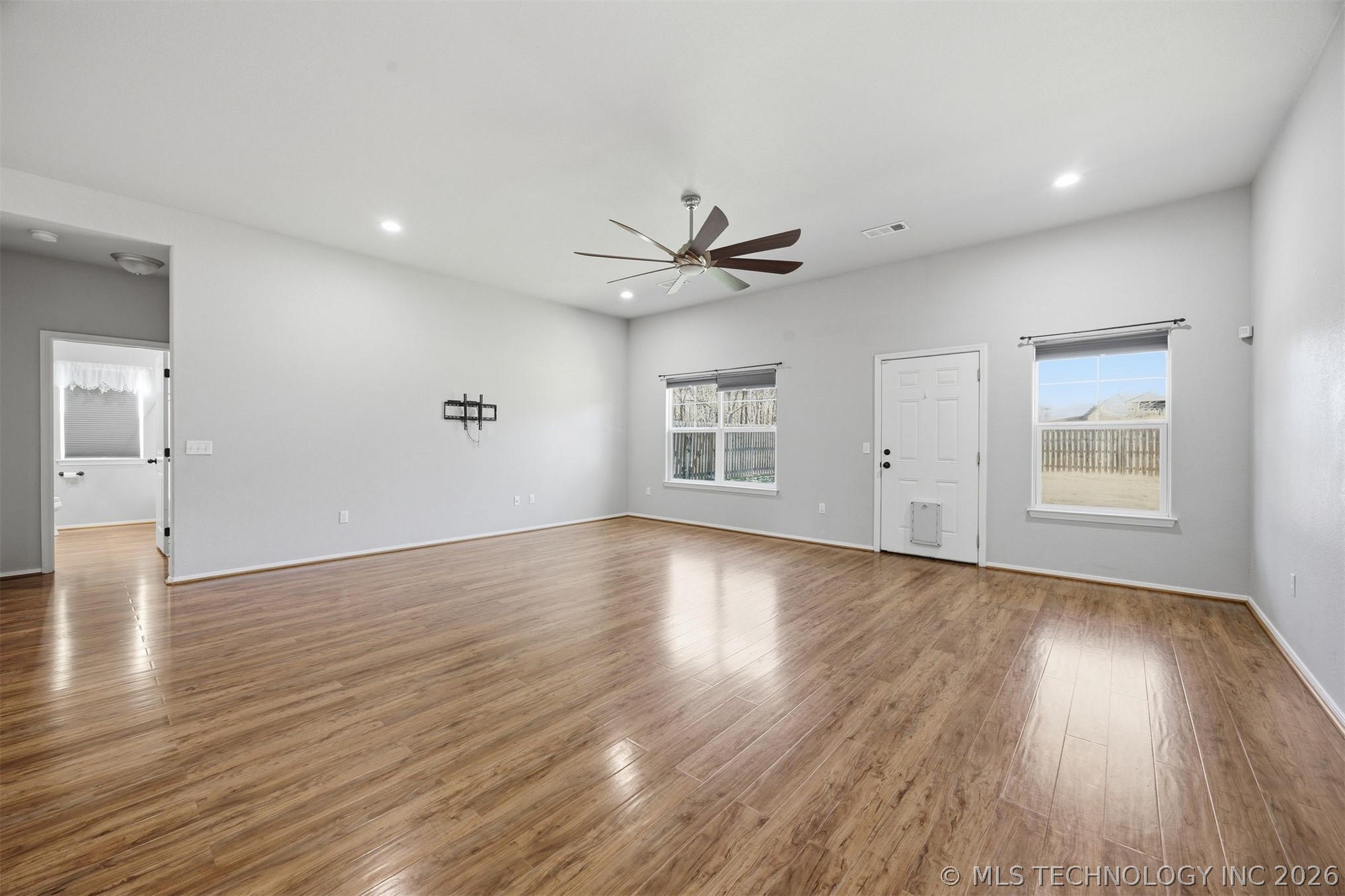 5447 Roadrunner Drive