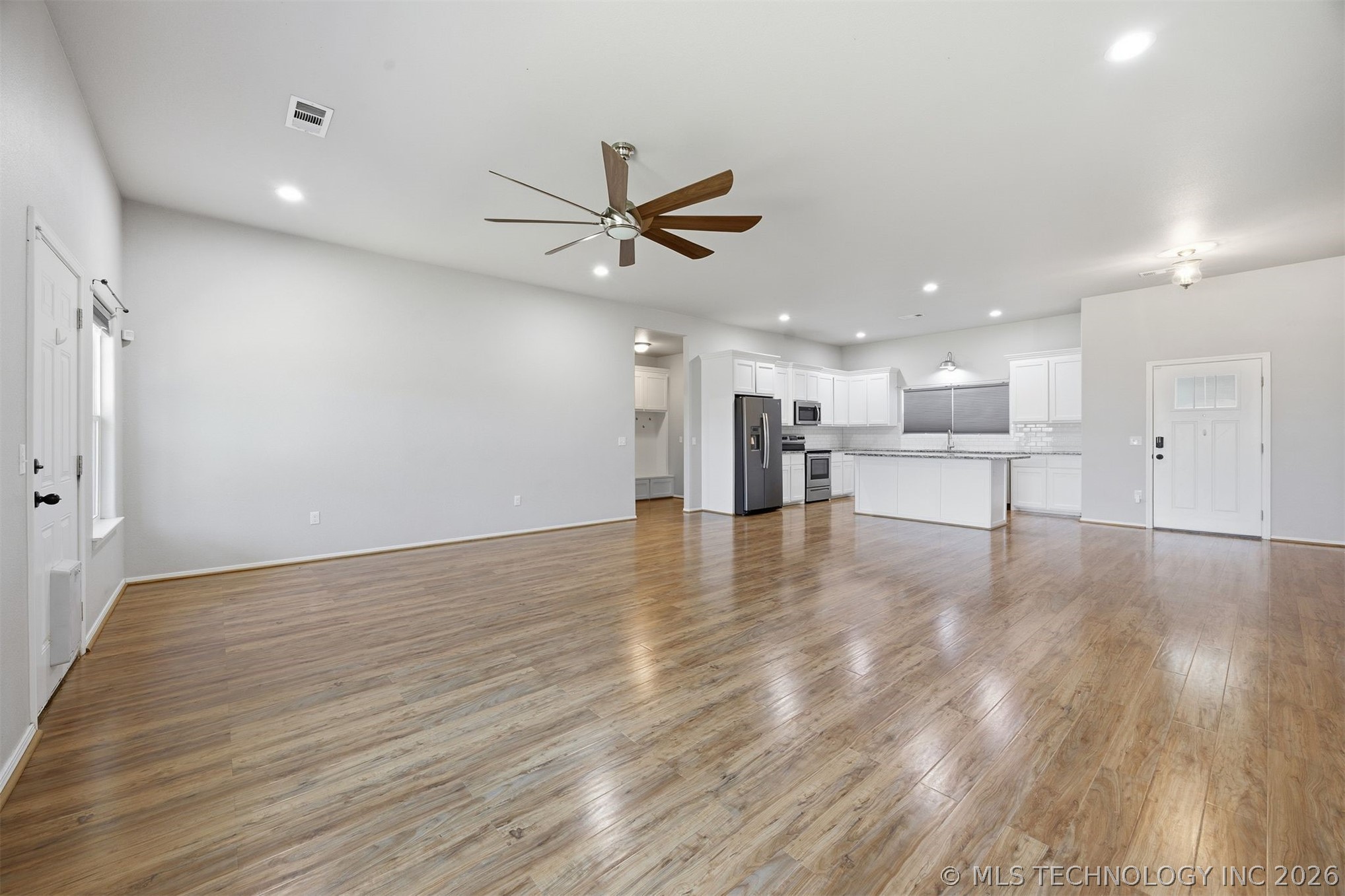 5447 Roadrunner Drive