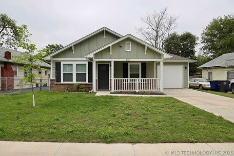 Photo of 2724 E Archer Street, Tulsa, OK 74110 (MLS # 2608007)