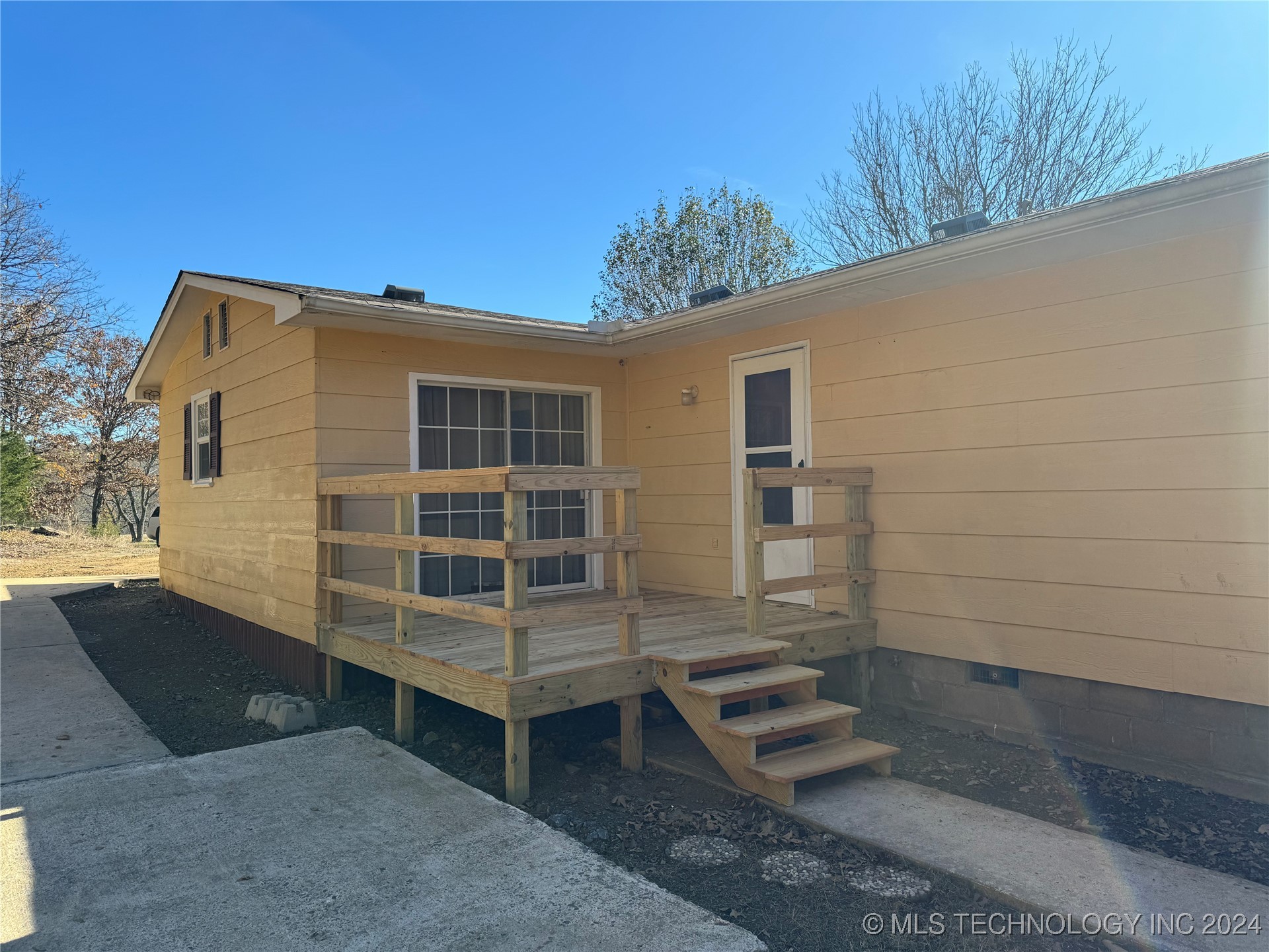 14274 W Clyde Maher