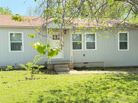 MLS: 2516126