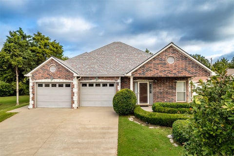 Photo of 4225 Greentree Way #17A, Sand Springs, OK 74063 (MLS # 2637729)