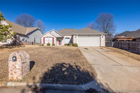 Photo of 9213 E 90th Street, Tulsa, OK 74133 (MLS # 2616676)