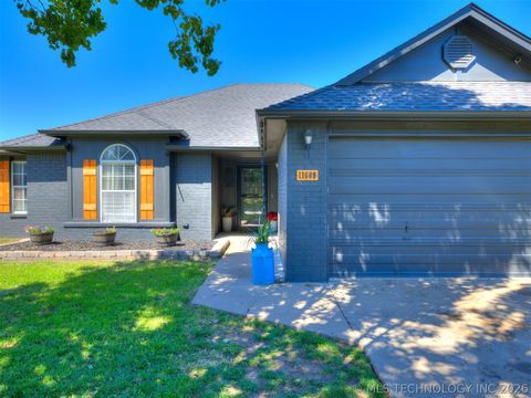 Photo of 11608 N 109th EastPlace, Collinsville, OK 74021 (MLS # 2616964)