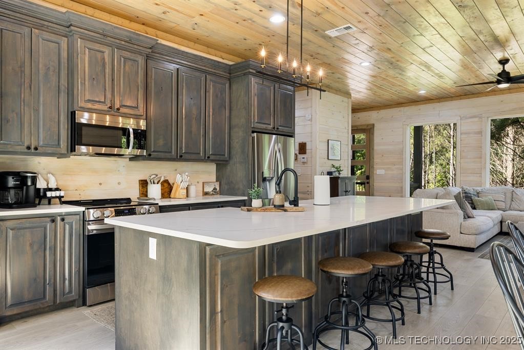 62 Hickory Canyon Trail