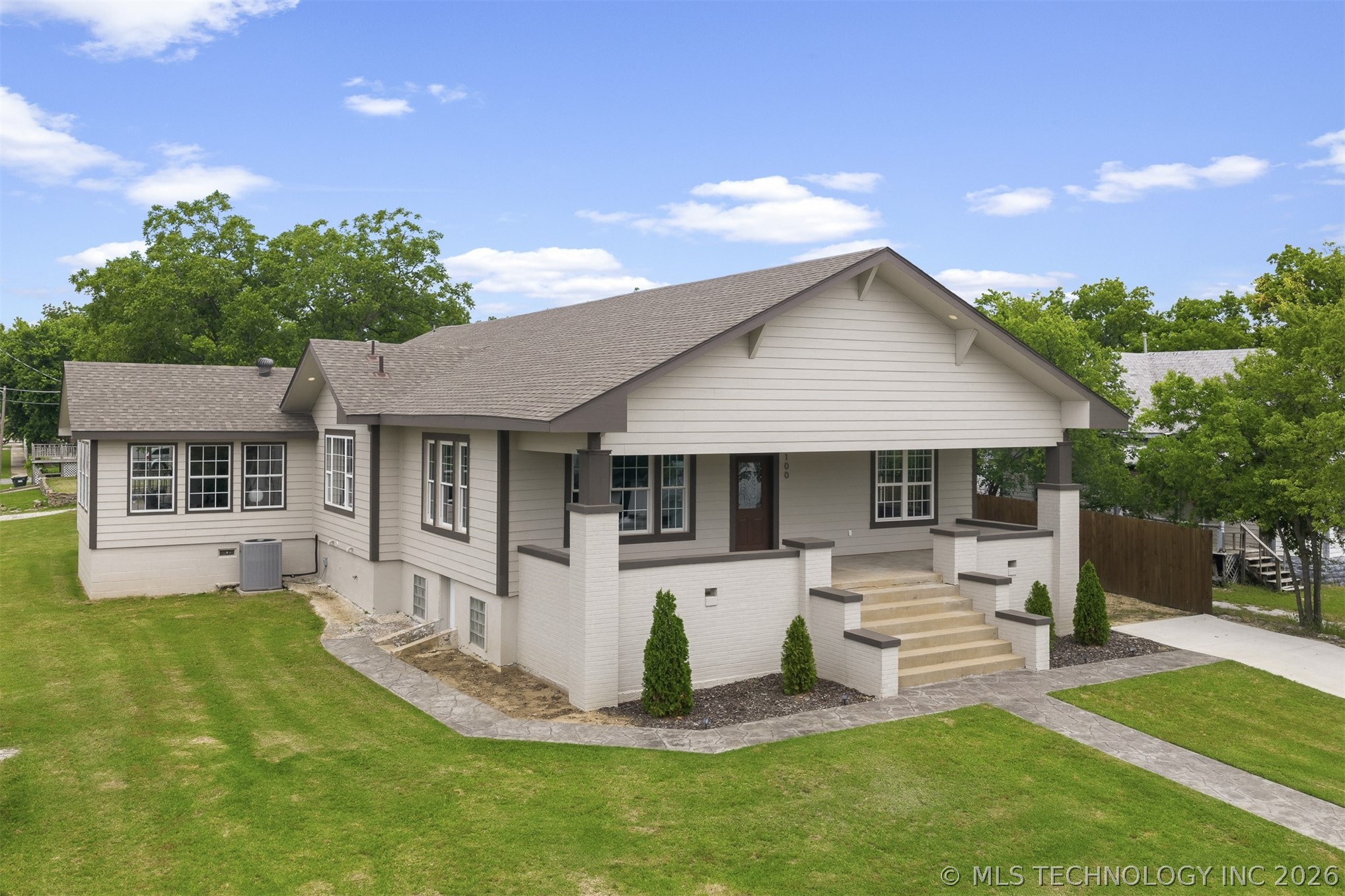 Photo 1 of 47 — 100 E Broadway, Sulphur, OK 73086