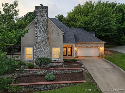 Photo of 7646 S Fulton Avenue, Tulsa, OK 74136 (MLS # 2547082)