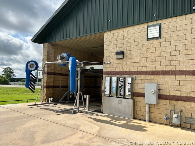 512 Highway 70 Highway E