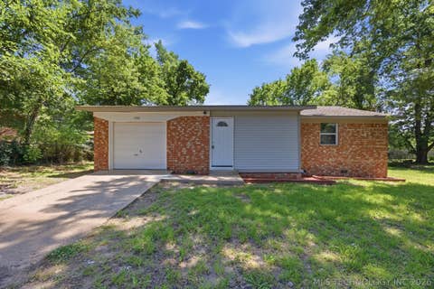 Photo of 1506 Clayton Drive, Tahlequah, OK 74464 (MLS # 2614914)
