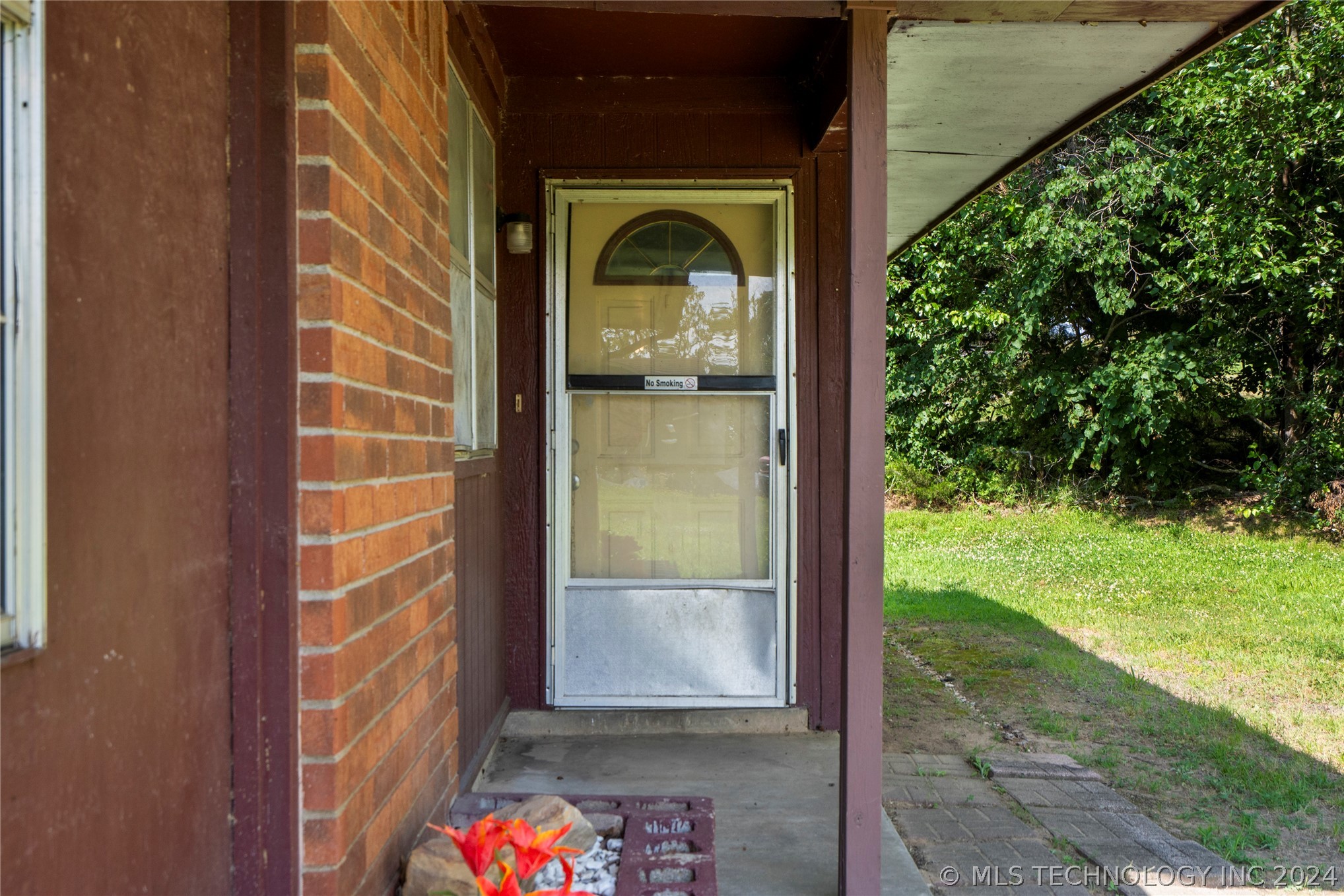 Photo 7 of 37 of 2608 Hickory Bluff Road house