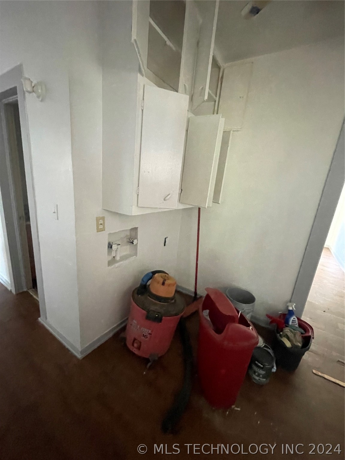 Photo 10 of 16 of 500 W 16 Street house
