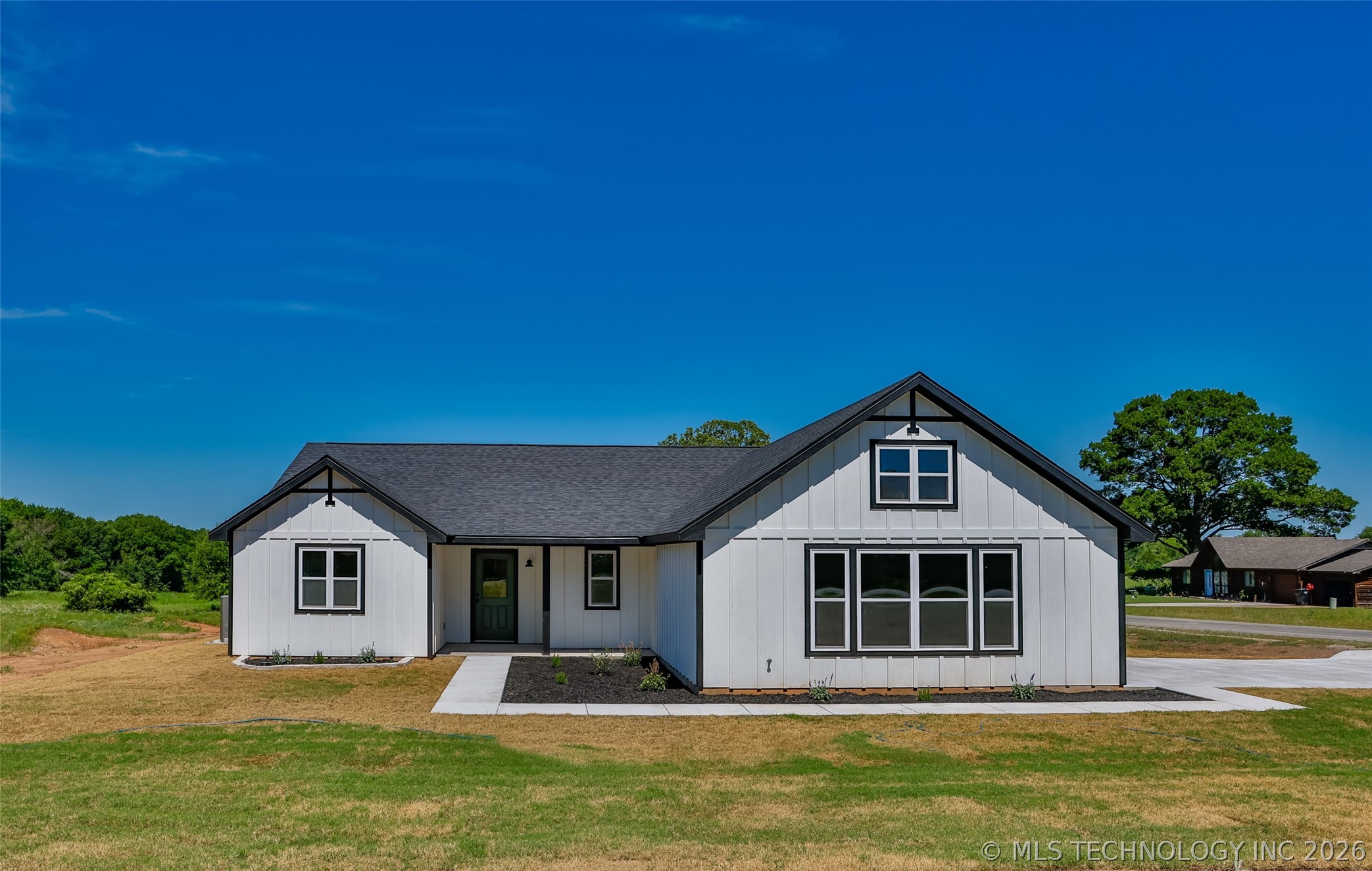 Photo 1 of 43 — 1 Diamondhead Drive, Burneyville, OK 73430