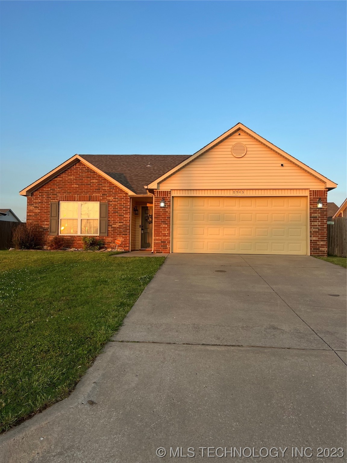 Photo 1 of 20 of 8943 S 257th East Place house