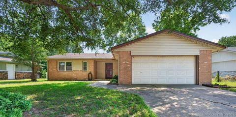 Photo of 28612 E 138th Street S, Coweta, OK 74429 (MLS # 2624824)