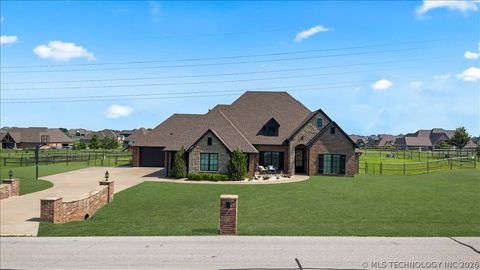 Photo of 7003 E 88th Street N, Owasso, OK 74055 (MLS # 2619976)
