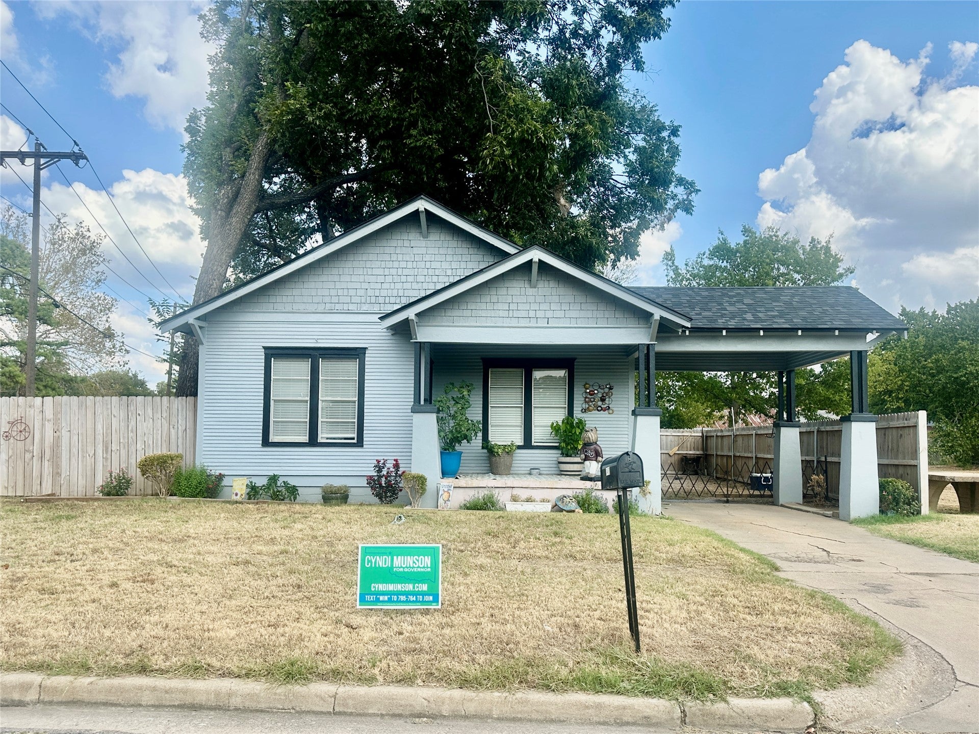 1410 W Elm Street