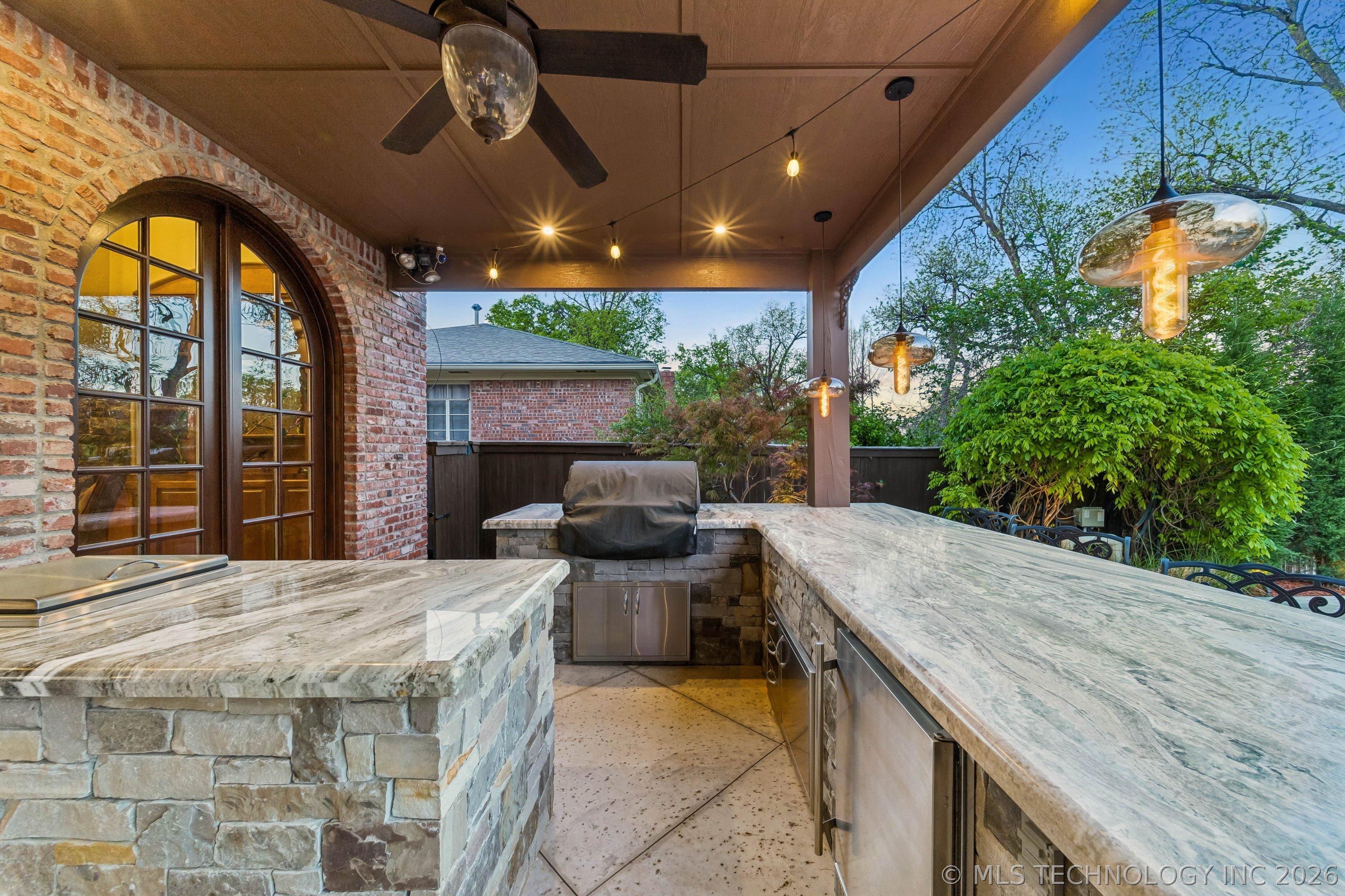 Tulsa, Oklahoma, 74105, United States, 5 Bedrooms Bedrooms, ,5 BathroomsBathrooms,Residential,Active,2035149