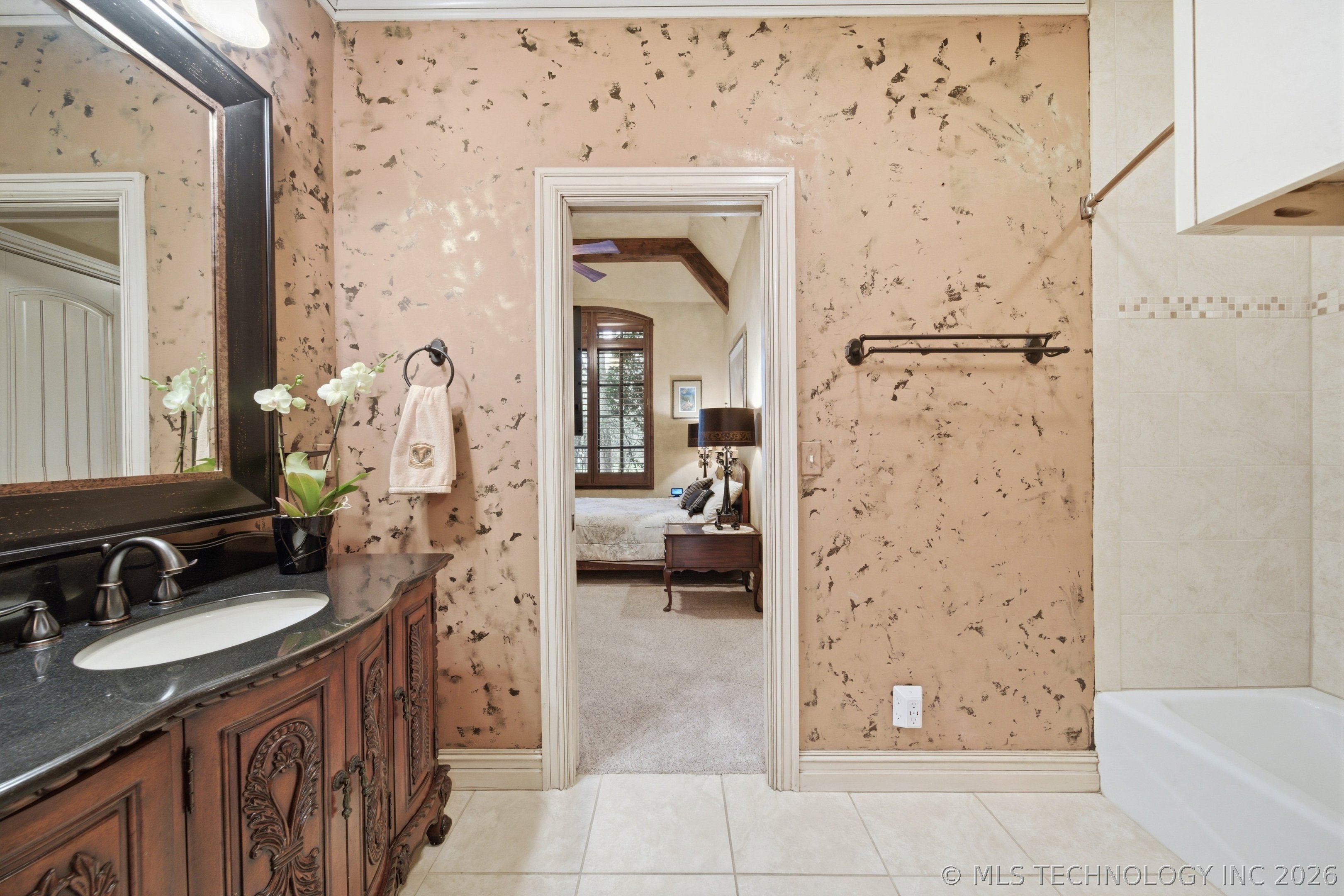 Tulsa, Oklahoma, 74105, United States, 5 Bedrooms Bedrooms, ,5 BathroomsBathrooms,Residential,Active,2035149