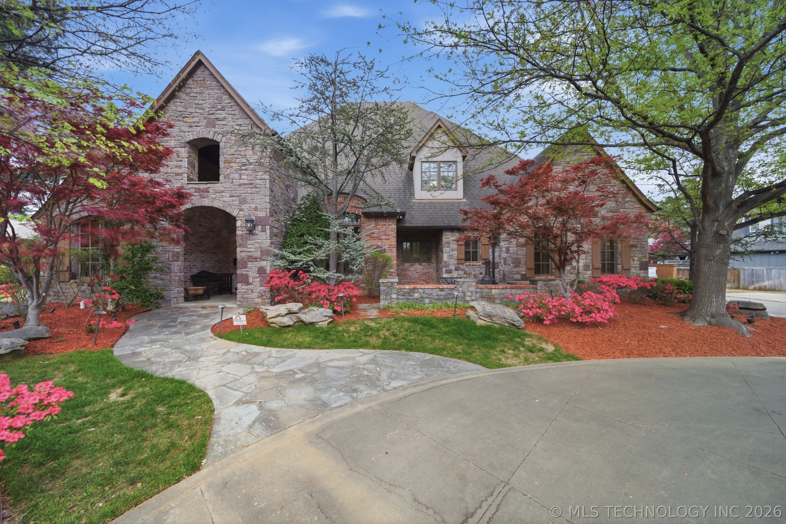 Tulsa, Oklahoma, 74105, United States, 5 Bedrooms Bedrooms, ,5 BathroomsBathrooms,Residential,Active,2035149