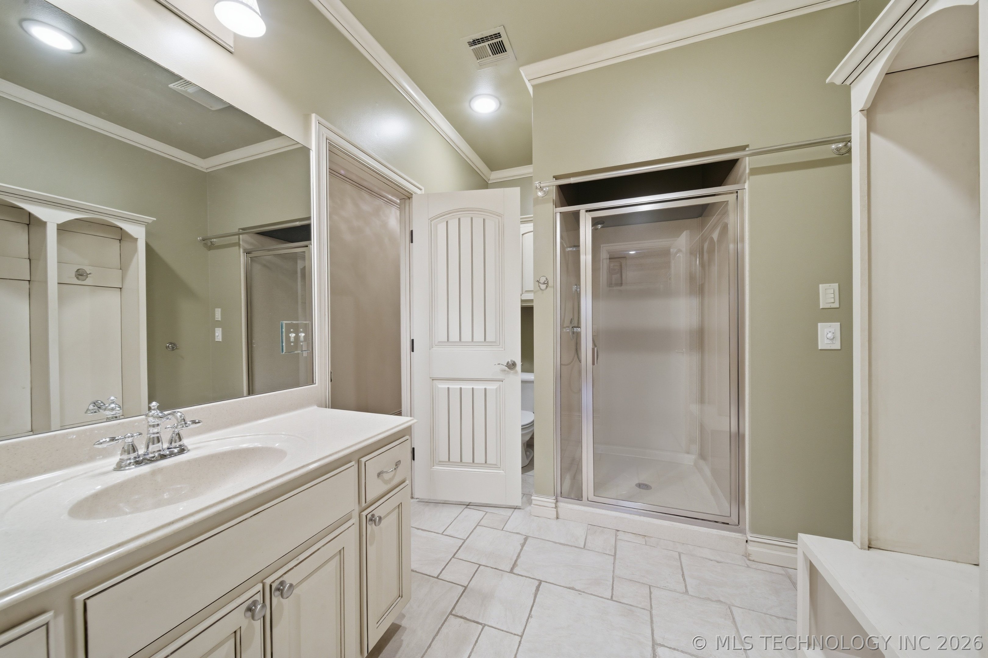 Tulsa, Oklahoma, 74105, United States, 5 Bedrooms Bedrooms, ,5 BathroomsBathrooms,Residential,Active,2035149