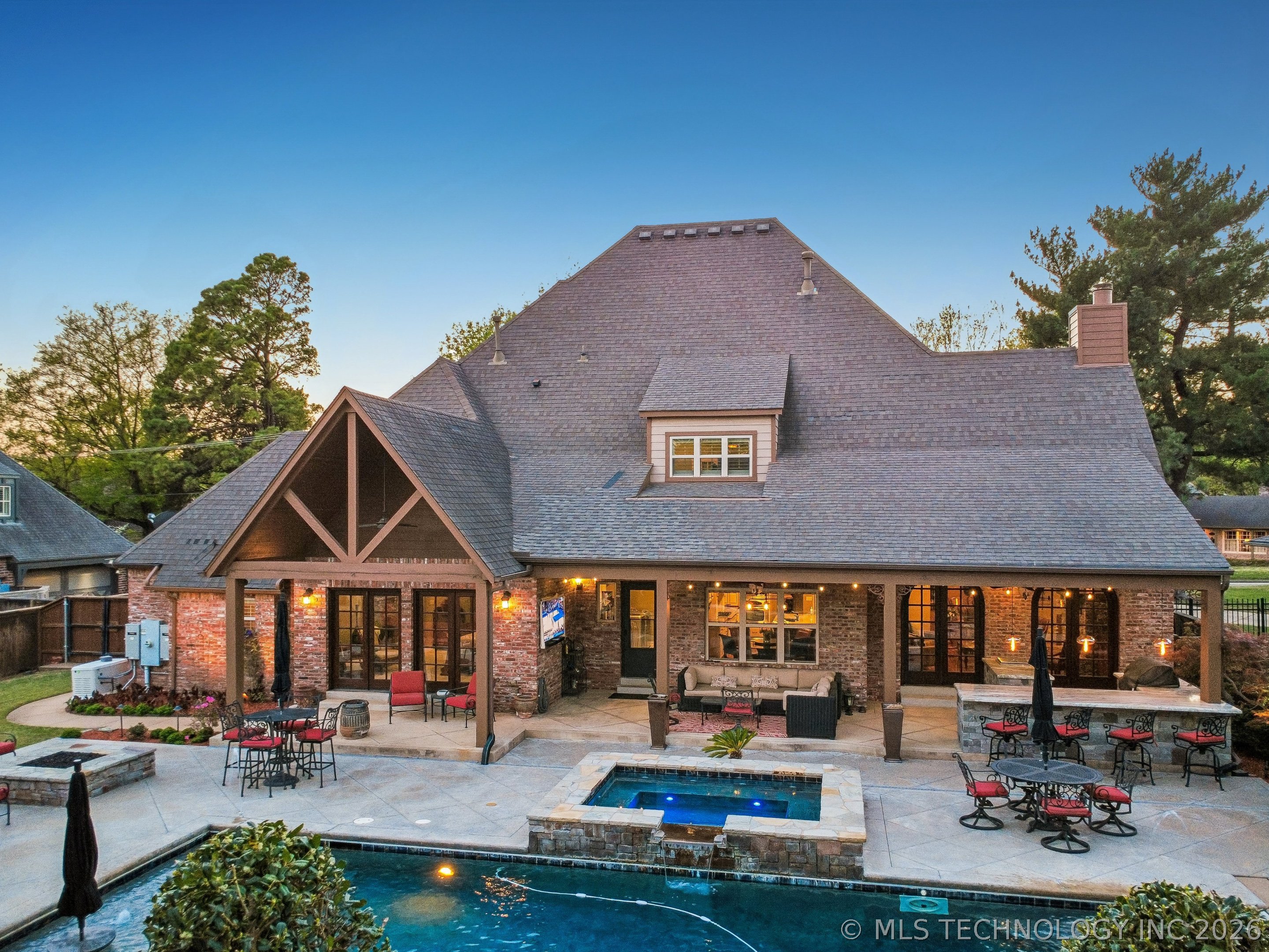 Tulsa, Oklahoma, 74105, United States, 5 Bedrooms Bedrooms, ,5 BathroomsBathrooms,Residential,Active,2035149