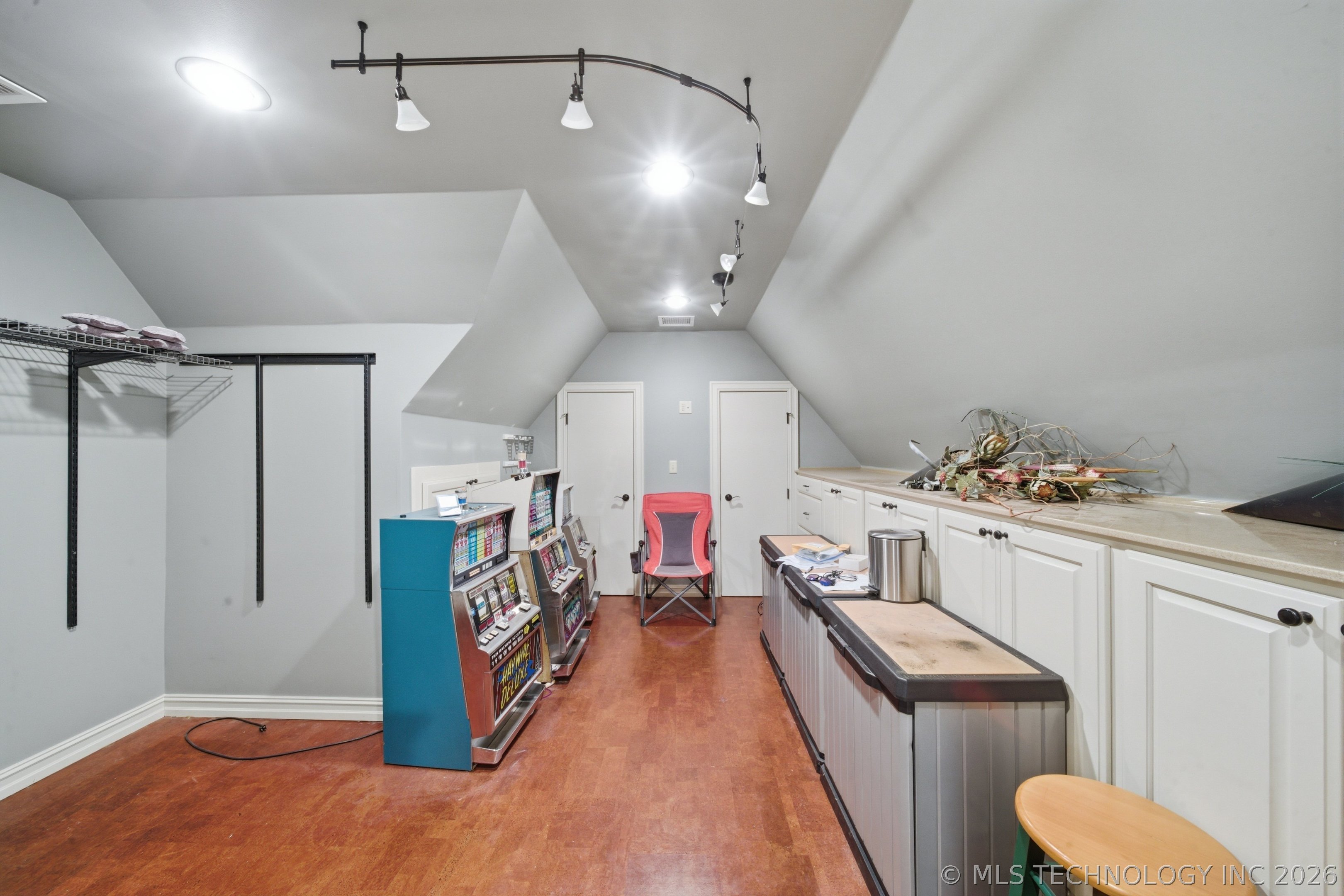 Tulsa, Oklahoma, 74105, United States, 5 Bedrooms Bedrooms, ,5 BathroomsBathrooms,Residential,Active,2035149