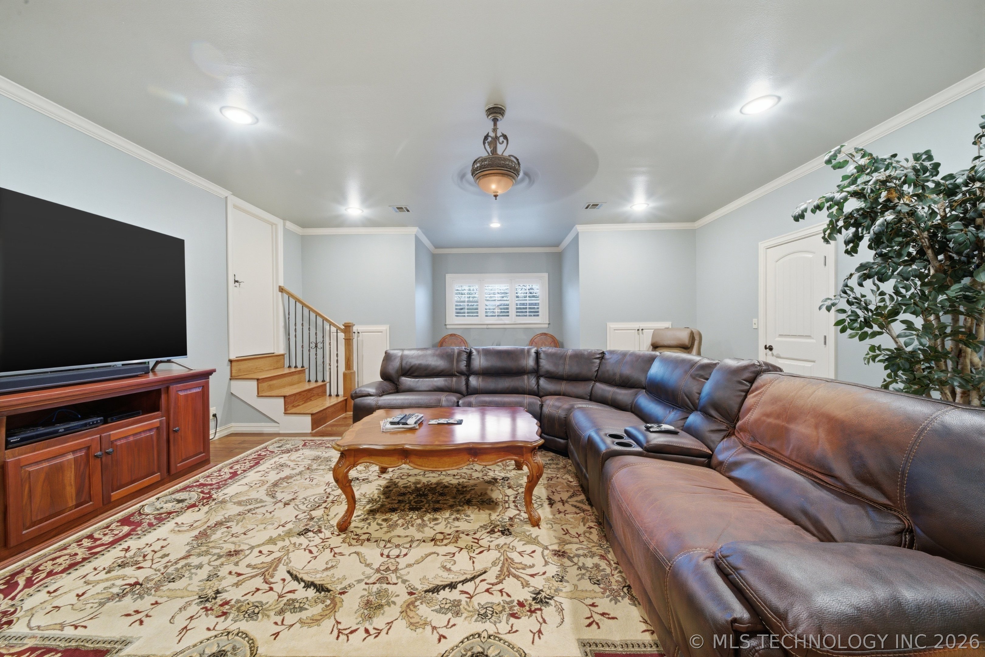 Tulsa, Oklahoma, 74105, United States, 5 Bedrooms Bedrooms, ,5 BathroomsBathrooms,Residential,Active,2035149