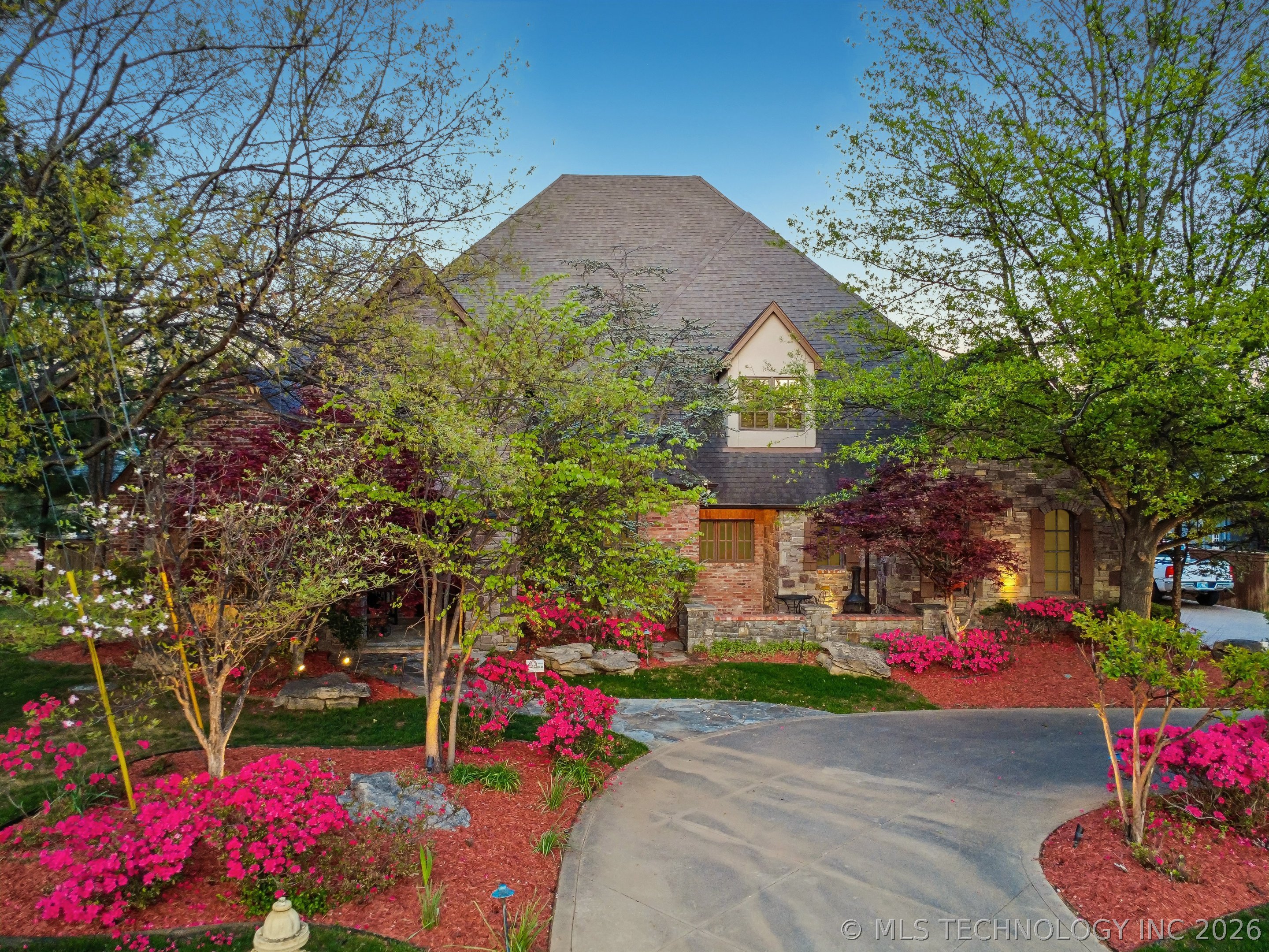 Tulsa, Oklahoma, 74105, United States, 5 Bedrooms Bedrooms, ,5 BathroomsBathrooms,Residential,Active,2035149