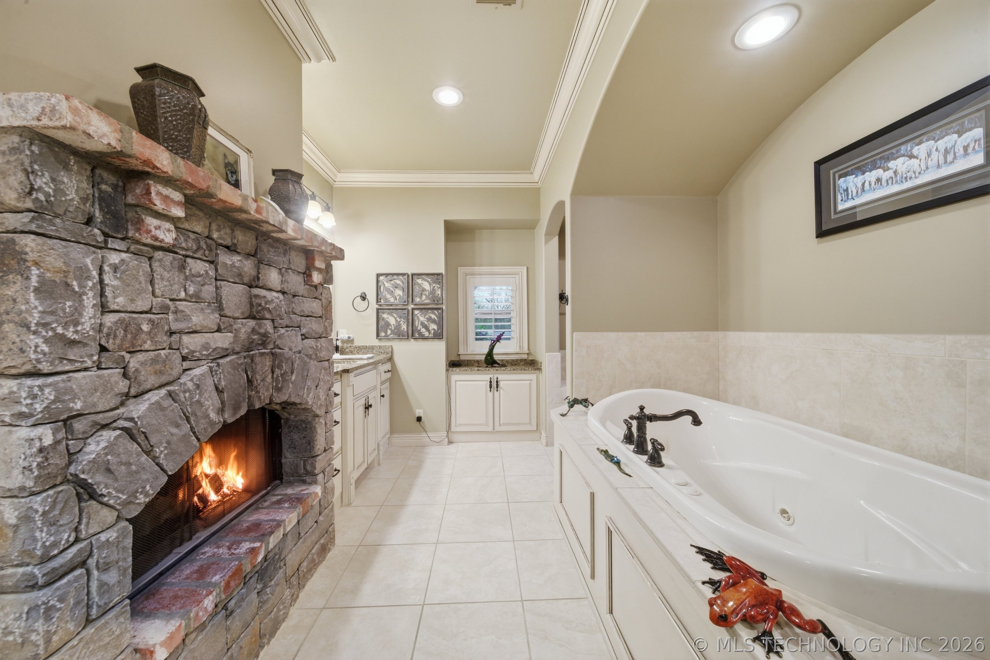 Tulsa, Oklahoma, 74105, United States, 5 Bedrooms Bedrooms, ,5 BathroomsBathrooms,Residential,Active,2035149