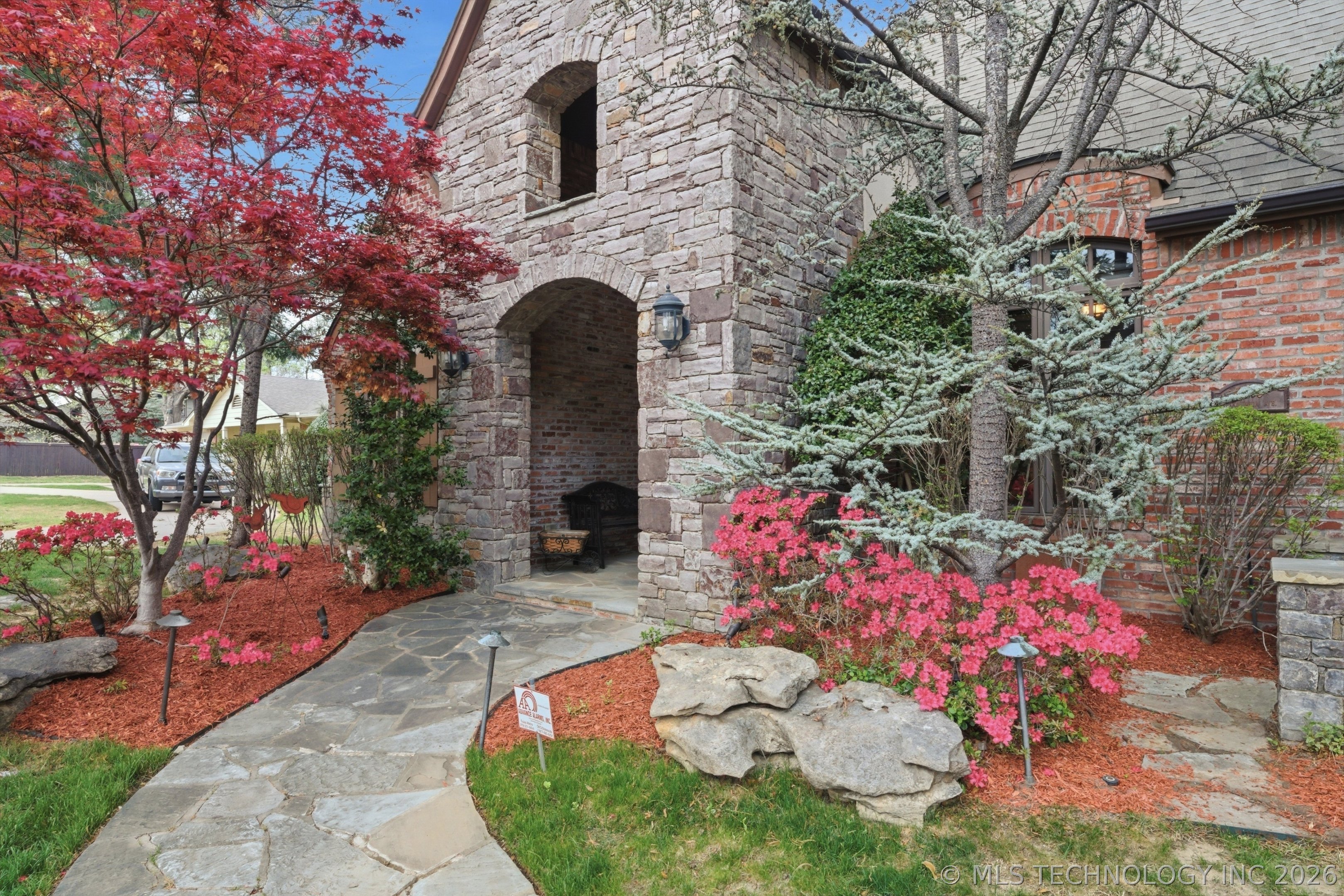 Tulsa, Oklahoma, 74105, United States, 5 Bedrooms Bedrooms, ,5 BathroomsBathrooms,Residential,Active,2035149