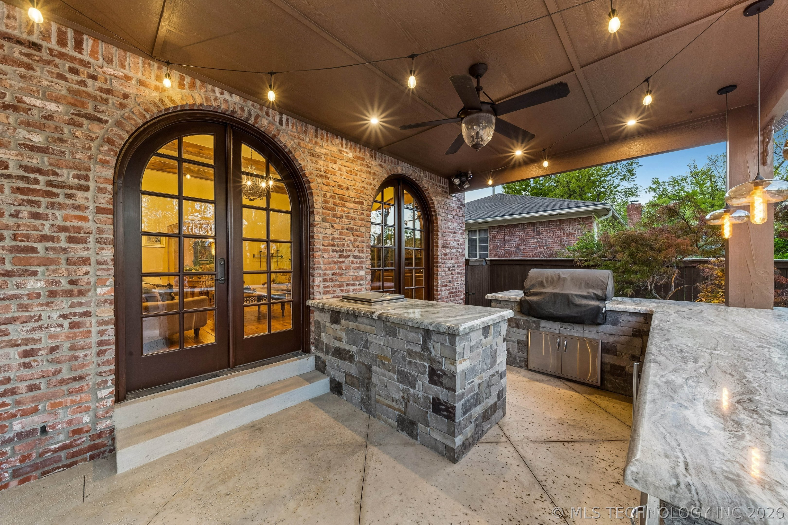 Tulsa, Oklahoma, 74105, United States, 5 Bedrooms Bedrooms, ,5 BathroomsBathrooms,Residential,Active,2035149