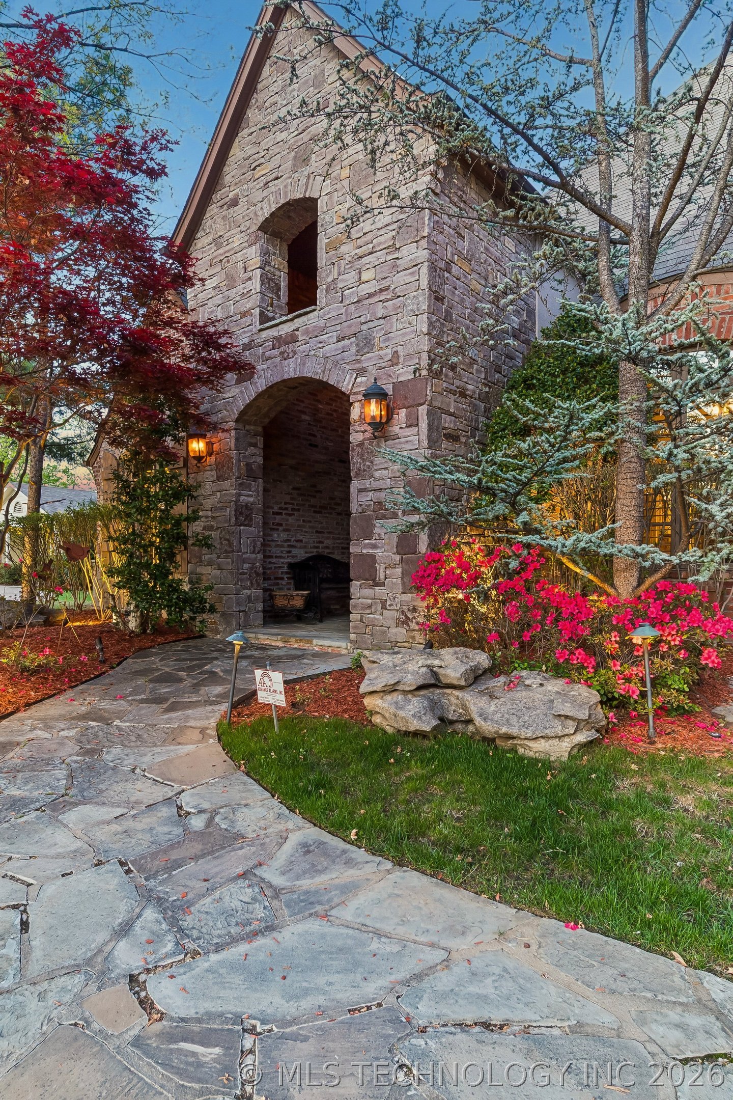 Tulsa, Oklahoma, 74105, United States, 5 Bedrooms Bedrooms, ,5 BathroomsBathrooms,Residential,Active,2035149