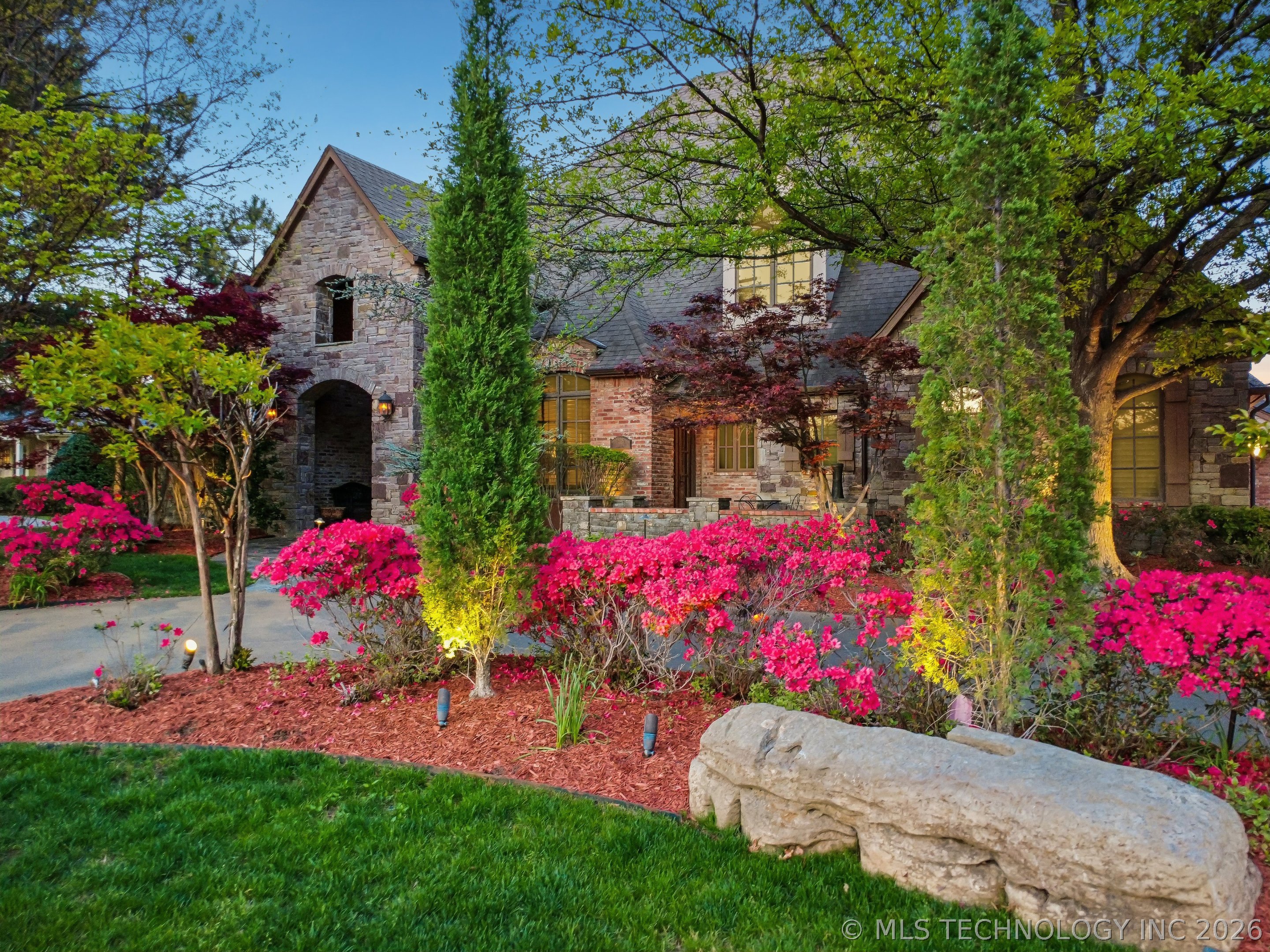 Tulsa, Oklahoma, 74105, United States, 5 Bedrooms Bedrooms, ,5 BathroomsBathrooms,Residential,Active,2035149