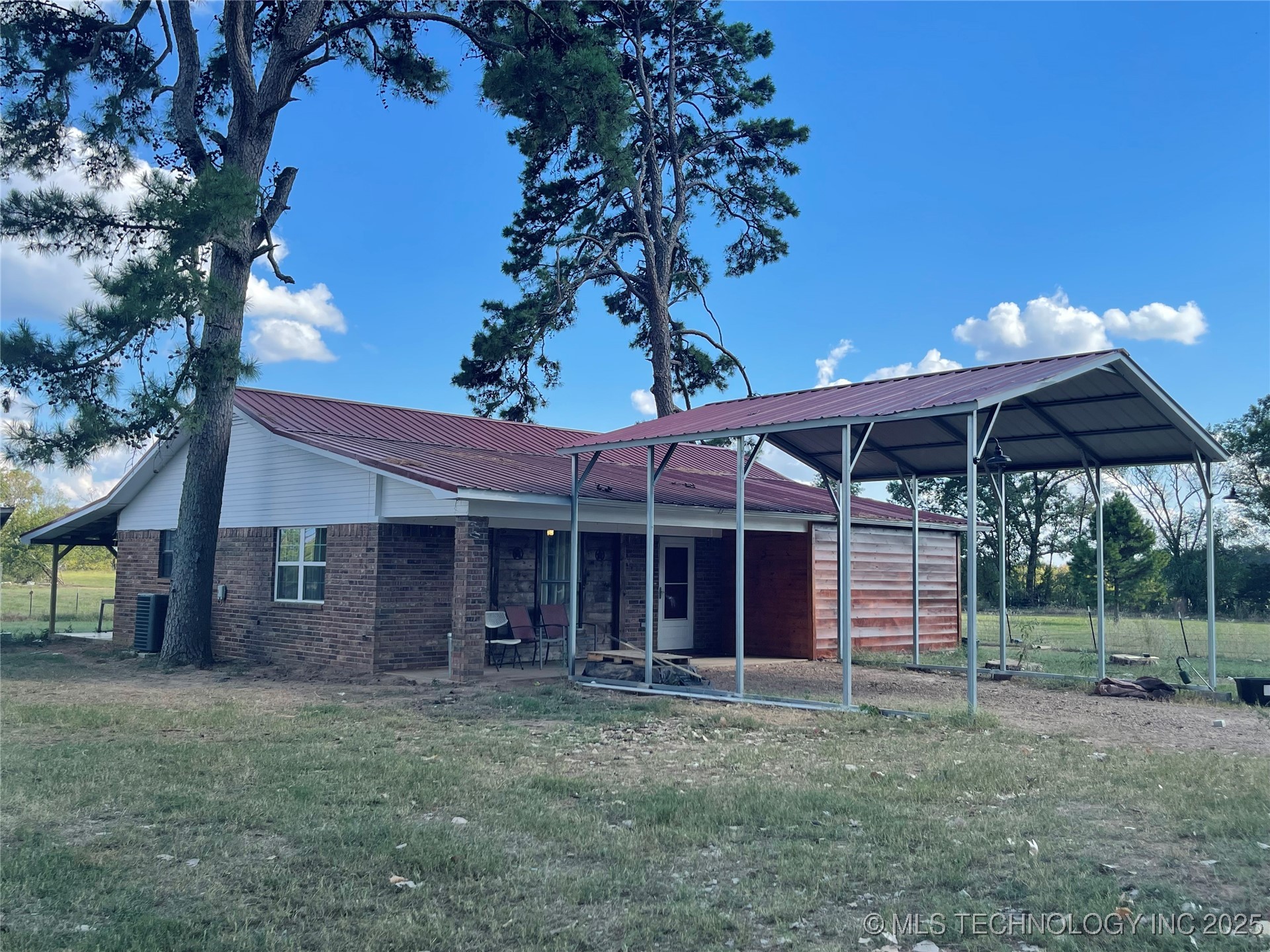 595 N 4340 Road