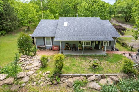 Photo of 16801 County Road 3445, Ada, OK 74820 (MLS # 2607921)