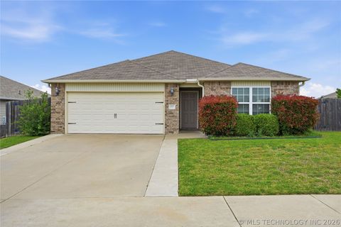 Photo of 6081 E 148th Street S, Bixby, OK 74008 (MLS # 2616889)