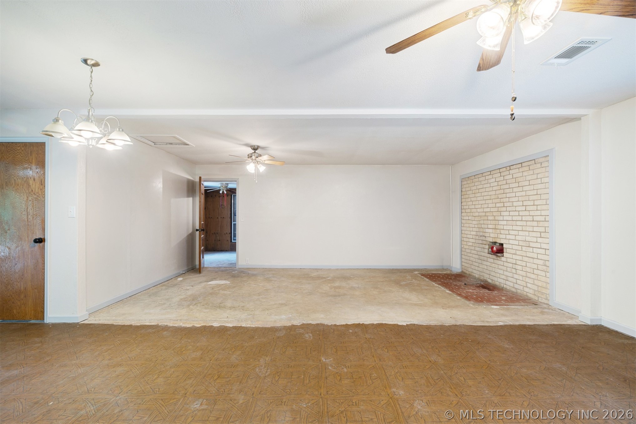 3546 E 2000 Road