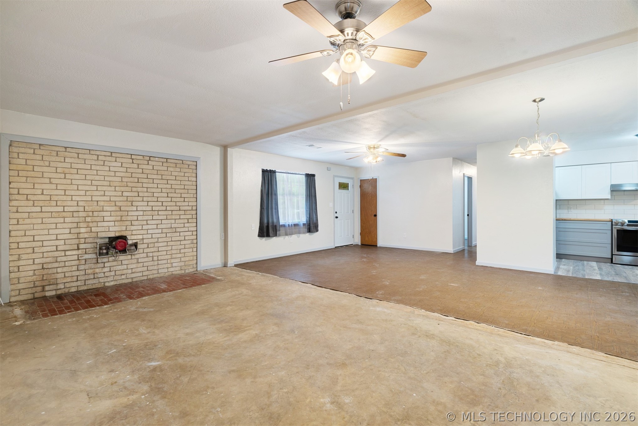 3546 E 2000 Road