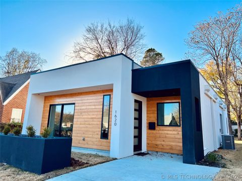 Photo of 1620 N Boston Avenue, Tulsa, OK 74106 (MLS # 2615801)