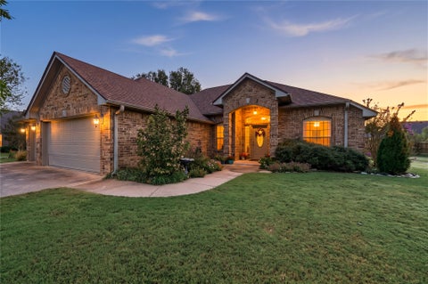 Photo of 5714 Remington Circle S, Durant, OK 74701 (MLS # 2637696)